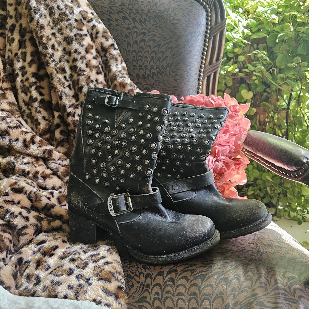 FRYE AND CO. Black Studded Combat Boots